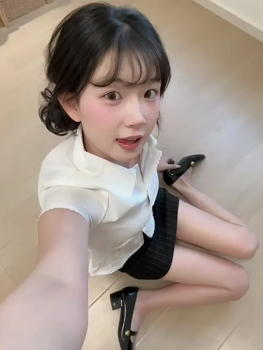 PISS厕所撒尿1WC女厕所新